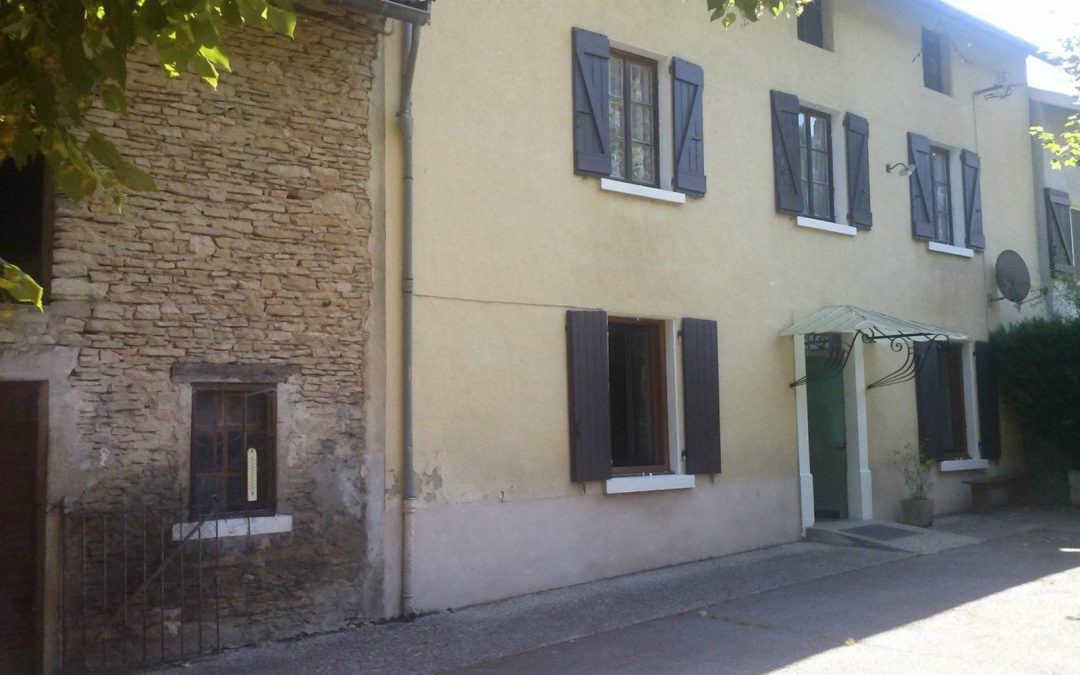 Vendu –  maison/villa –  5 pièces –   120m² – Siccieu-Saint-Julien-et-Carisieu